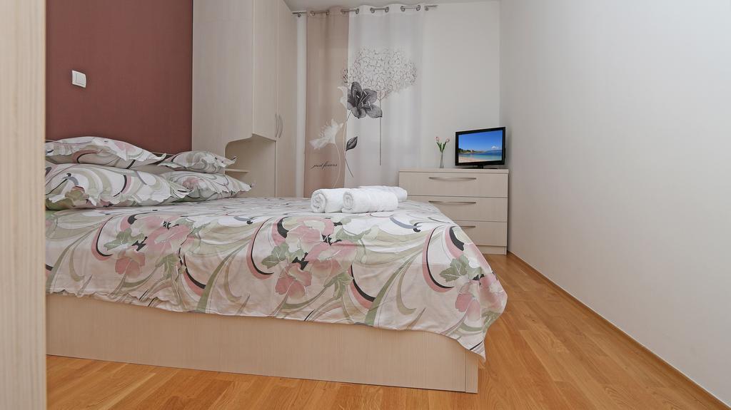 Antonijas Sunny Apartment 马卡尔斯卡 外观 照片