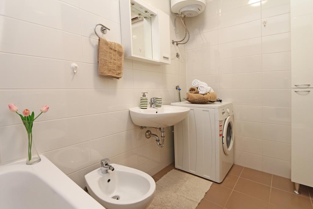 Antonijas Sunny Apartment 马卡尔斯卡 外观 照片